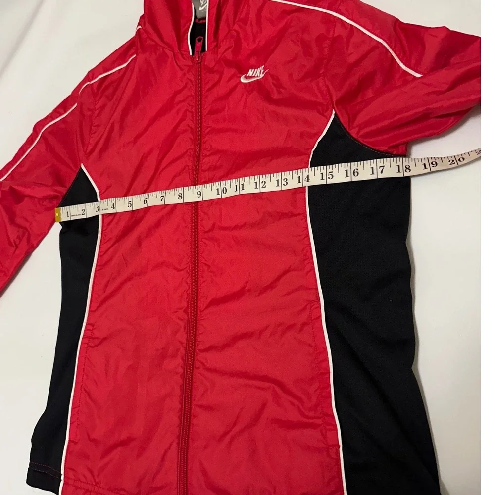 Vintage Nike Y2K Gray Tag Red Black Windbreaker Hooded Jacket Women Small 379455